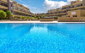 La Perla Beach Apt With Pool